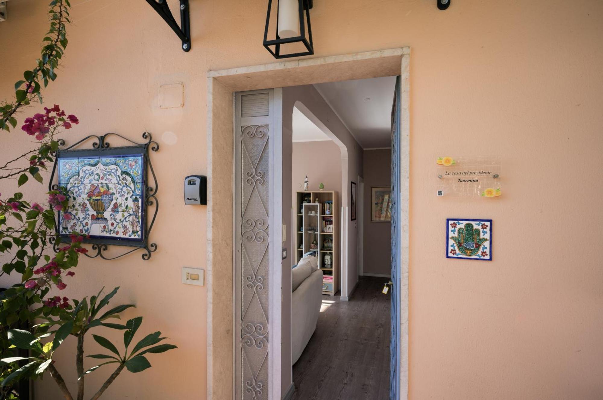 Casa Del Presidente Daire Taormina Dış mekan fotoğraf